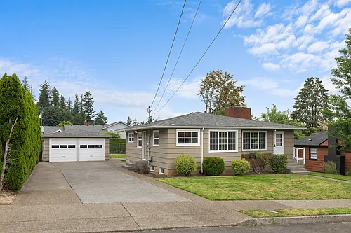 203 NW 19th Ave Photo 1