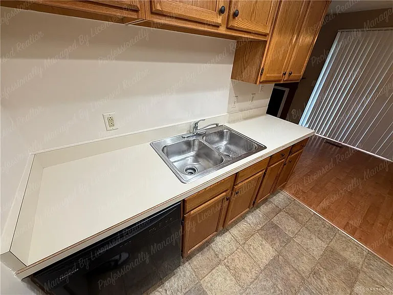 9765 Centerville Creek Ln — Photo 16