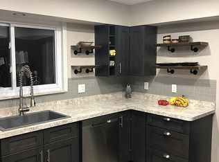 1392 Wilson Ln, Akron, OH 44321