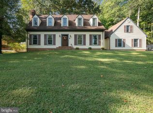 18602 Cabin Rd, Triangle, VA 22172