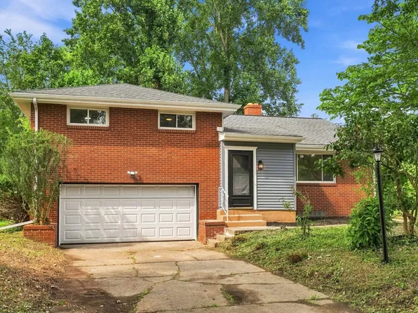 4 Harmar Dr, Cheswick, PA 15024