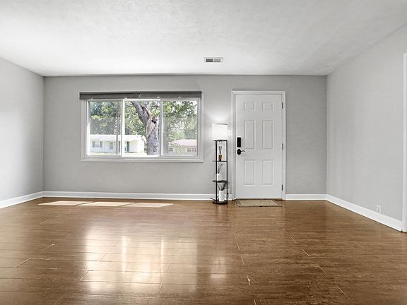 5th image of 4336 Stratford Rd