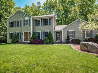 493 Dennison Rdg, Manchester, CT 06040