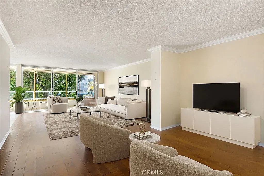 2 bed, 1565 sqft, $4,250 — Photo 1