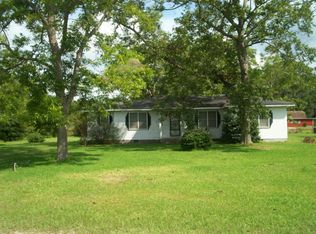 230 Chad Claxton St, Baxley, GA 31513
