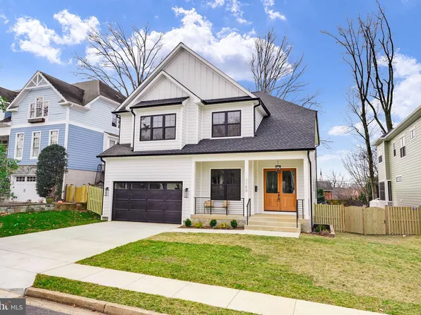 1150 N Ivanhoe St, Arlington, VA 22205