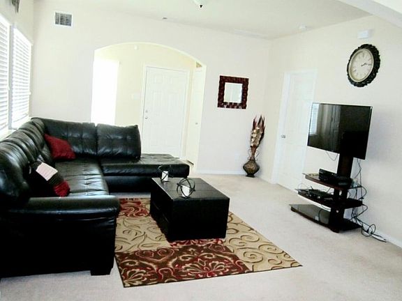 4th image of 1714 Claremont Garden Cir