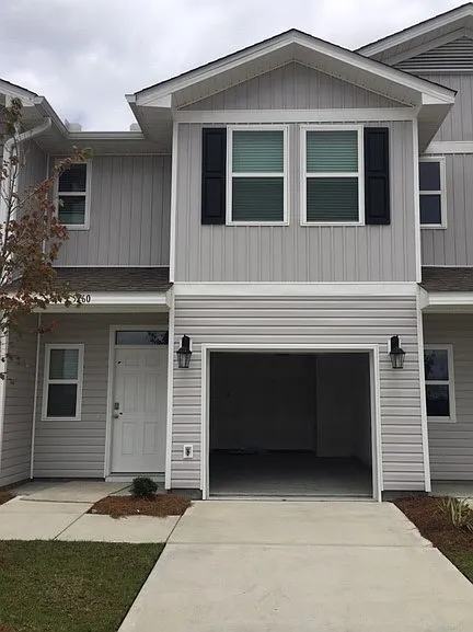 3 bed, 1519 sqft, $1,950 — Photo 2