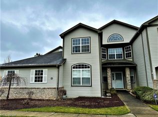 7281 Forest Cove Ln APT A, Northfield, OH 44067