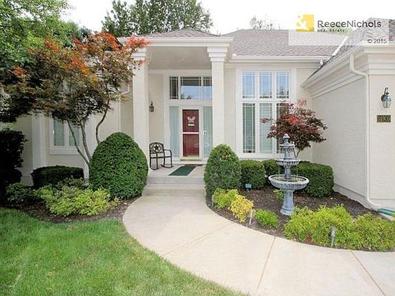 Welcome home. Loads of light enters from this attractive entry