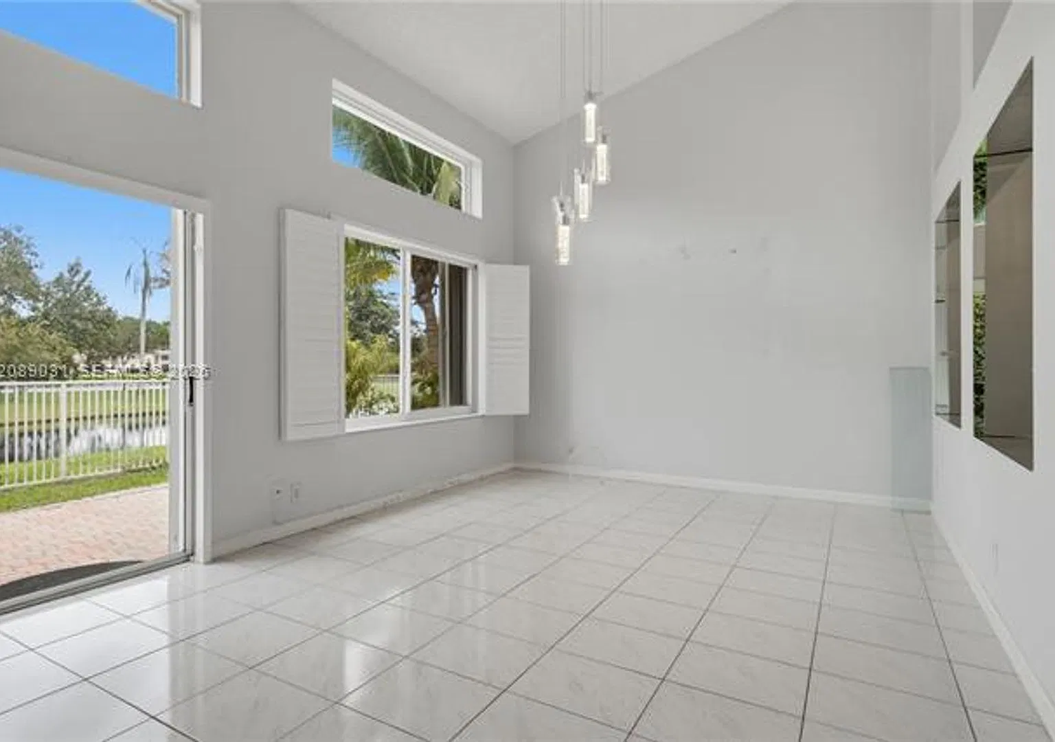 10000 NW 4th St # 10000, Plantation, FL 33324 — Photo 4