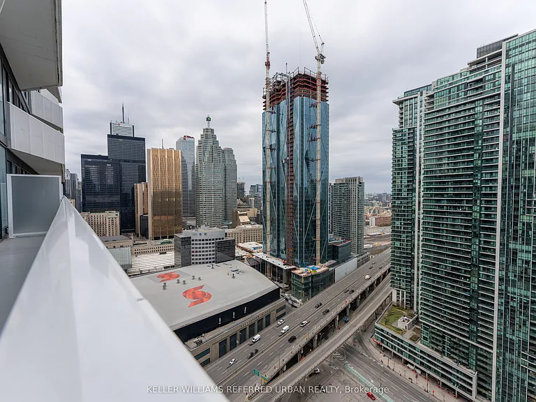 88 Harbour St #3207 — Photo 13