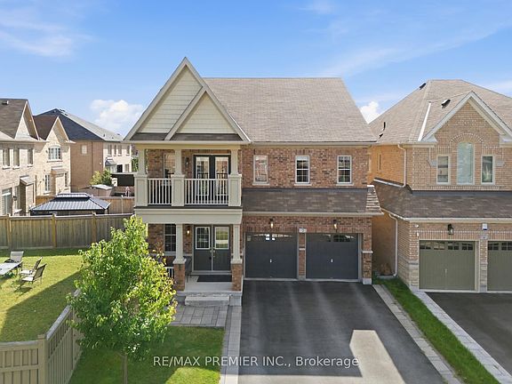 2nd image of 2 Tremblant Cres