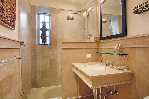 Sold by Corcoran | media 16