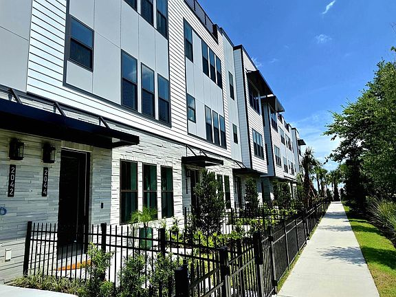 3rd image of 2020 PRUDENTIAL Drive
