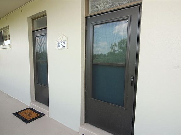 3rd image of 700 Melrose Ave APT K32