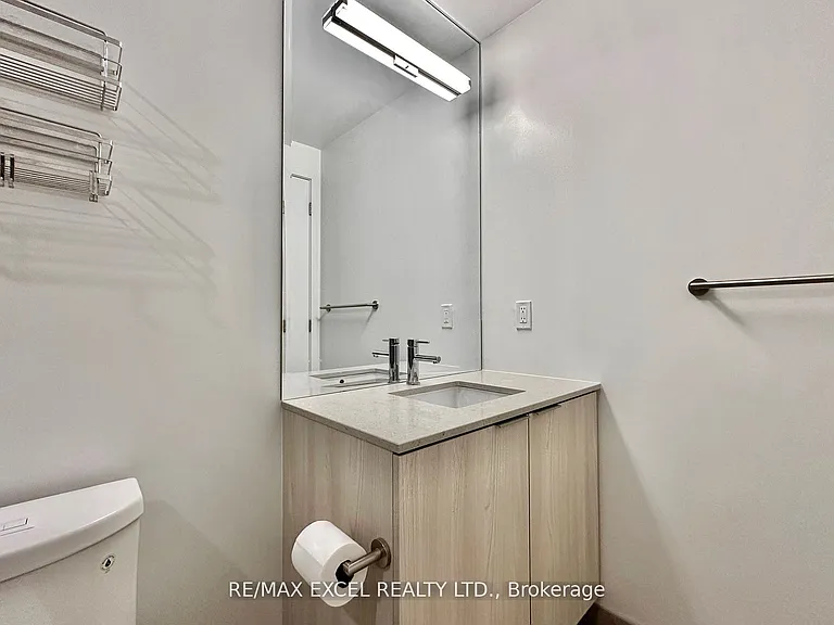 15 Queens Quay E #3101 — Photo 22
