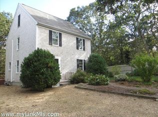 17 18th St S, Edgartown, MA 02539