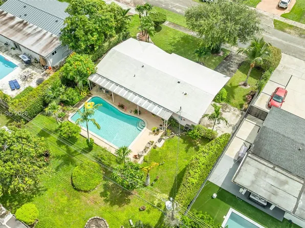 10511 SW 53rd St, Miami, FL 33165