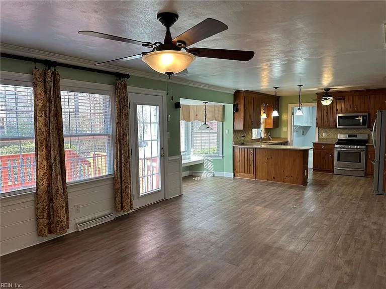 1704 Eagle Hill Dr — Photo 7