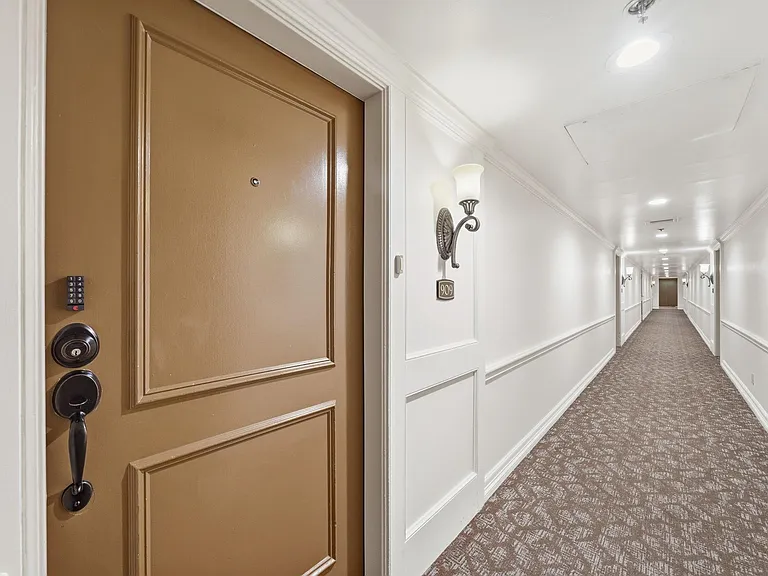 3525 Sage Rd #909 — Photo 3