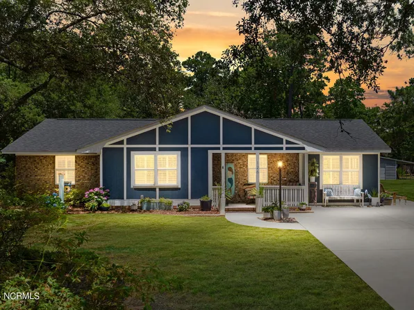 126 Stuart Avenue, Southport, NC 28461