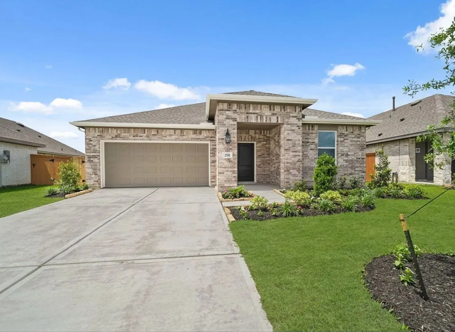 Newly constructed 3BR House beside Angel Lagoon in Dayton — Photo 2