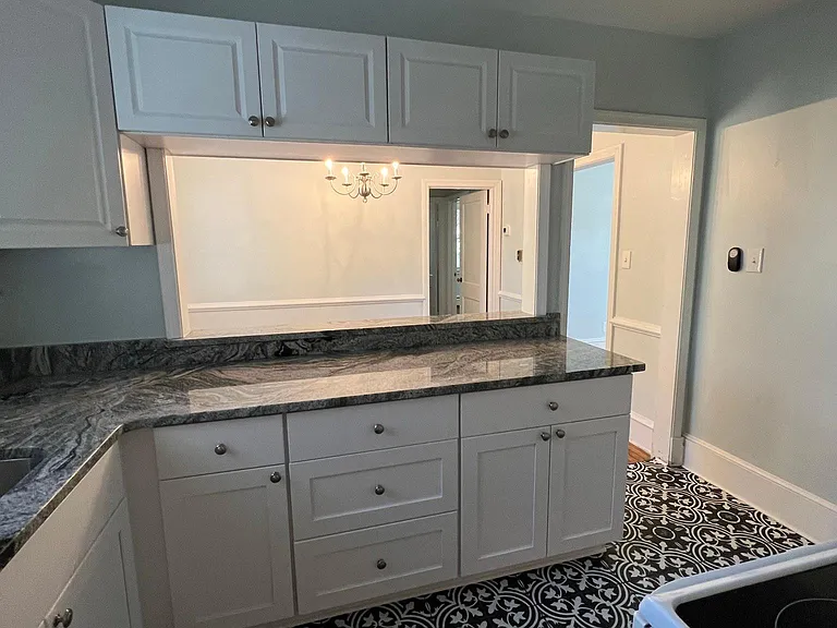 1000 Pepper Ave — Photo 8