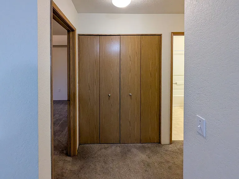 North Salem Apartment Complex With Washer/Dryer! ~ Camelot — Photo 25