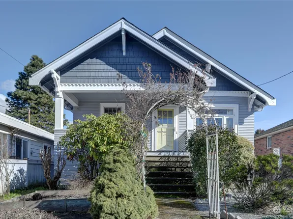 7564 California Avenue SW, Seattle, WA 98136