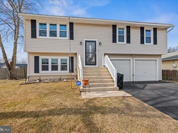 5 Musket Ave, Barnegat, NJ 08005