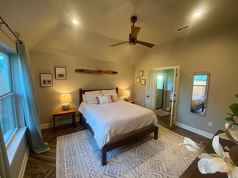 5902 Legacy Dr — Photo 11