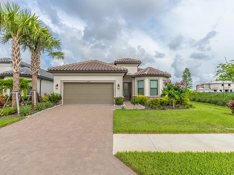 15347 Turin Dr — Photo 7