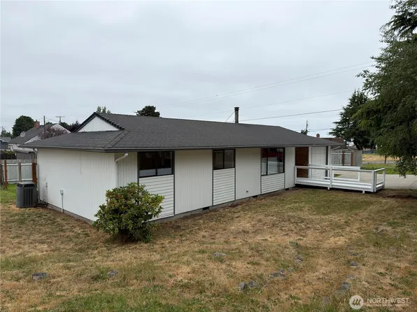 826 N Beech Street, Port Angeles, WA 98362