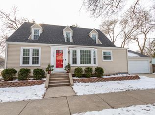 1340 Park Mnr, Aurora, IL 60506