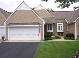 12566 Barkley St, Overland Park, KS 66209