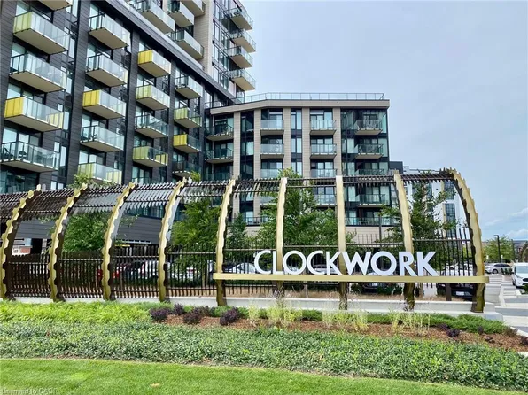 3006 William Cutmore Blvd #319, Oakville, ON L6H 3S3