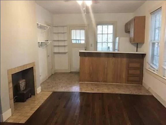 3rd image of 3303 Duval St APT B