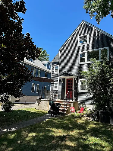 546 4th Ave #B Photo 1