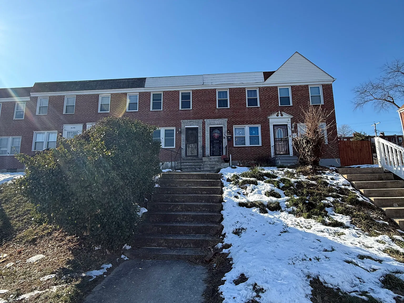 3 bed, $1,995 — Photo 2