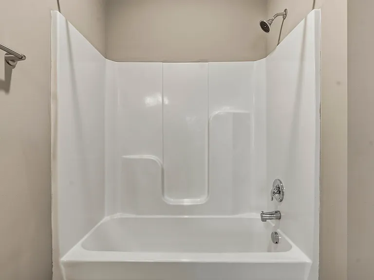 Mount Victor Olde Towne Luxury Apartments — Photo 137