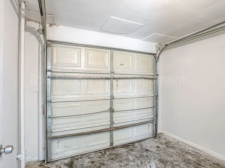 11201 Crystal Ave — Photo 19