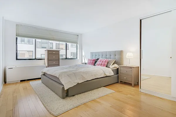 Sold by HomeDax Real Estate | media 3