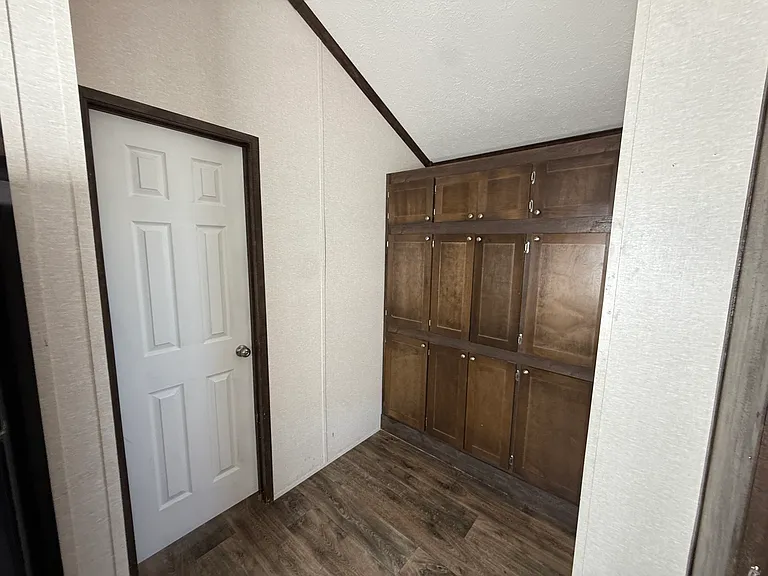 1010 E 1st St #31 — Photo 8