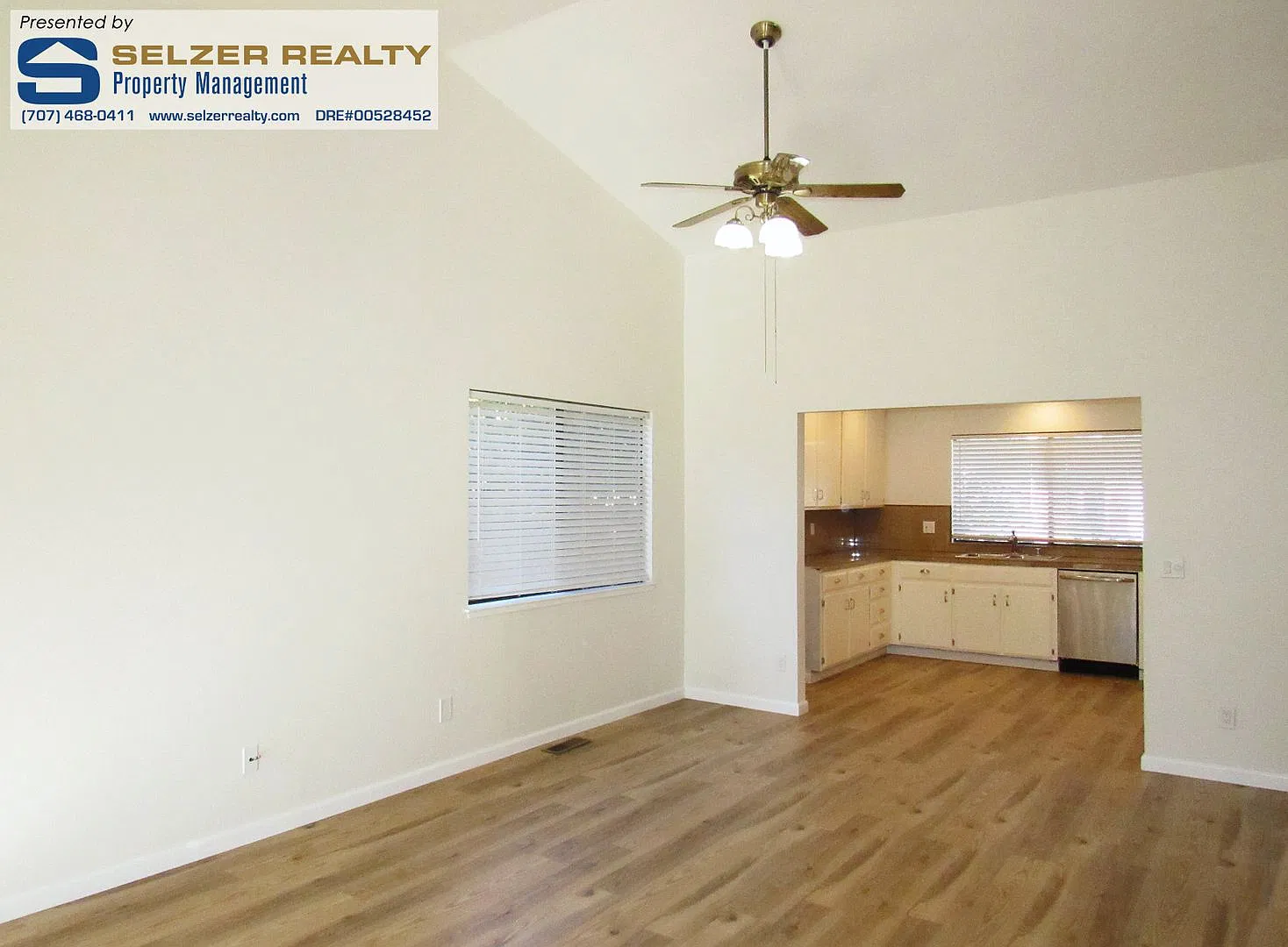 Comfortable 3 bd. home w/ inground pool near schools, parks, & shopping! — Photo 4
