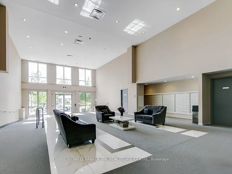 22 E Haven Dr #701 — Photo 3