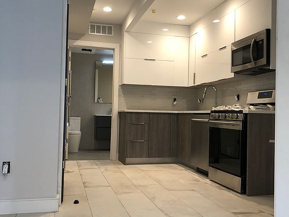 3rd image of 168 E 100th St #302