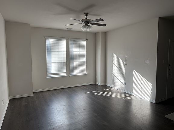 5th image of 1924 Buffalo Hill Dr #1