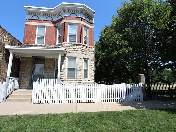 2nd image of 2323 N Talman Ave