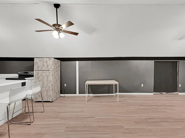 310 N Rockisland St #1 — Photo 14